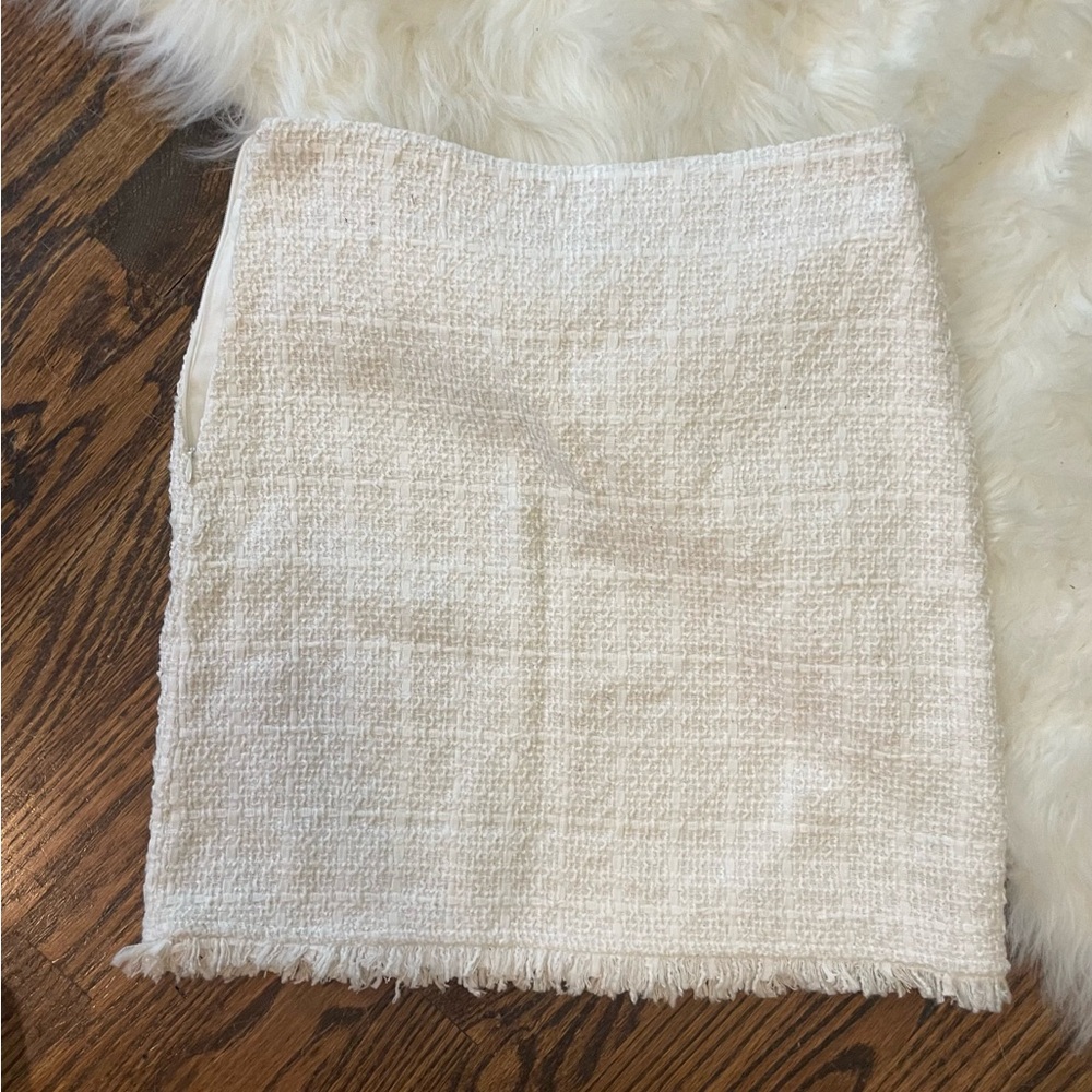 Pink lily tweed skirt